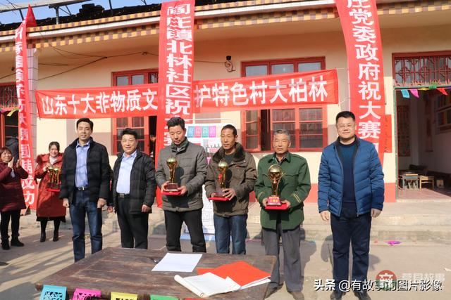 首屆人類非物質(zhì)文化遺產(chǎn)過門箋大賽在莒縣閻莊鎮(zhèn)大柏林村隆重舉行