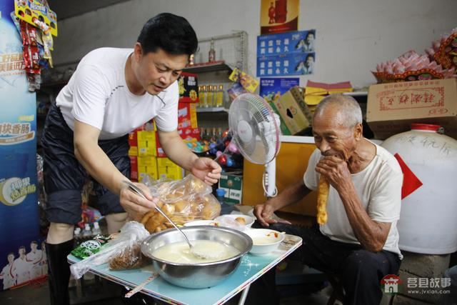 莒縣洛河鎮(zhèn)：暴雨過后，88歲老人的別樣早餐